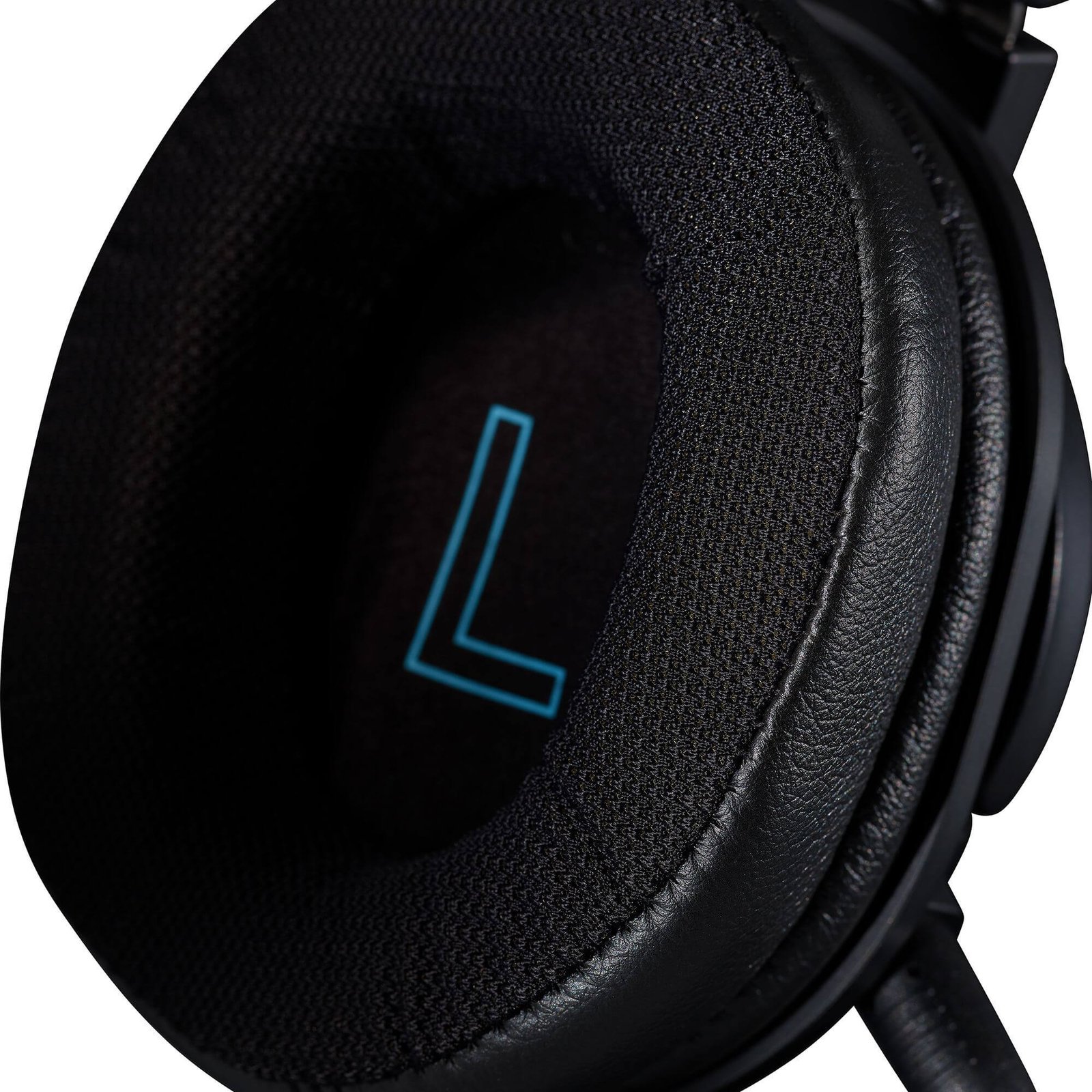 YH-G01-ear-pad_f2eda686dd0dcc90fe2b257af943b426 Yamaha ZG01 PACK Game Streaming Pack - Image 8