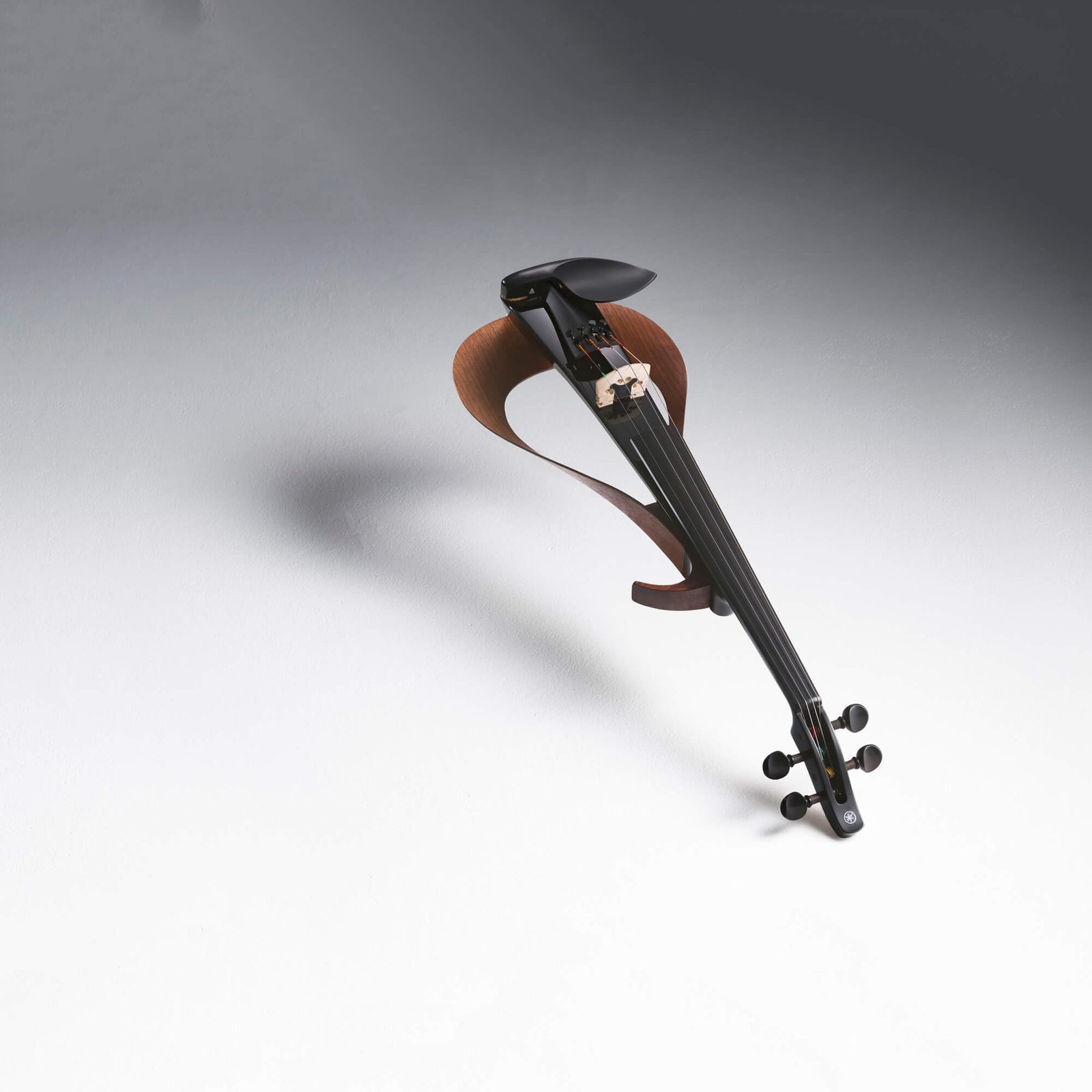 slide_006_1 Yamaha YEV-104 Electric Violin - Image 7